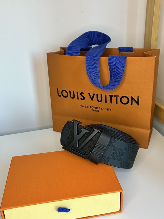 Колани на марката Louis vuitton