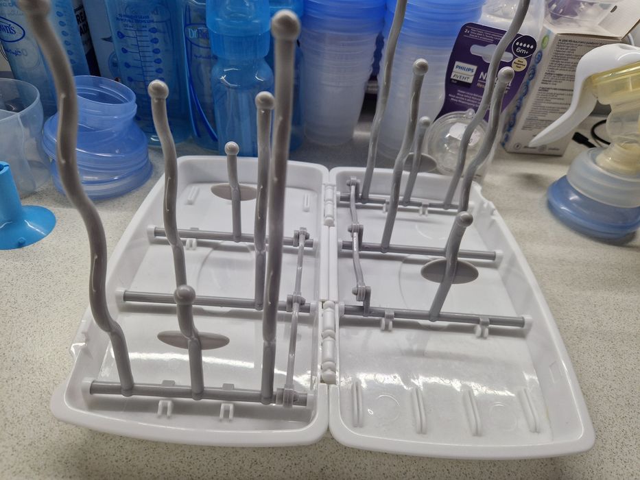 Продавам ръчна помпа Philips avent и други аксесоари