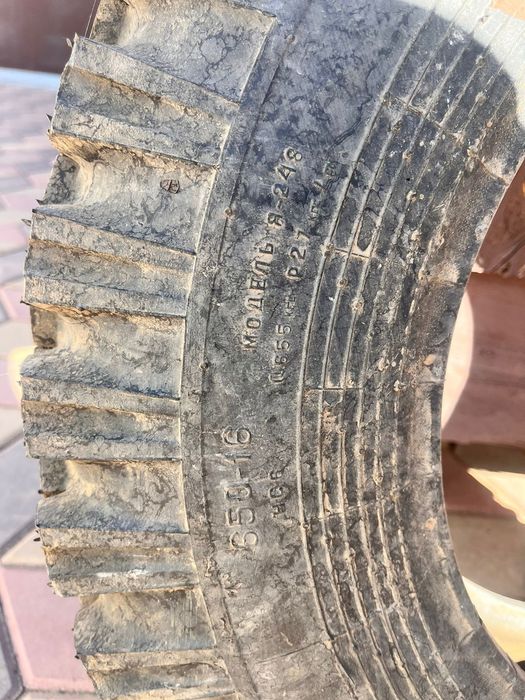 продаю шины для машин