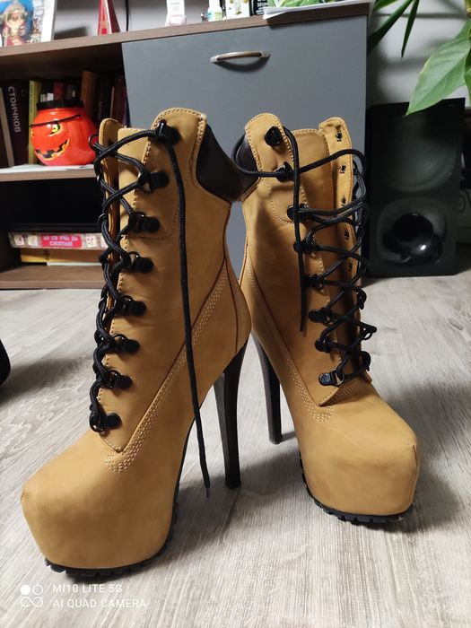 Боти ''Arunium'' 36 номер