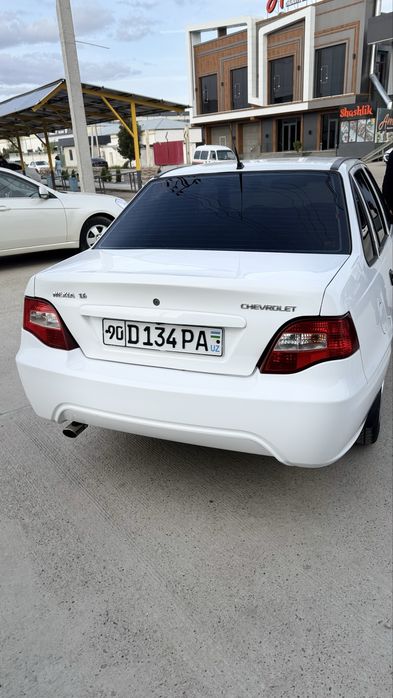 Nexia2 1.6L sotiladi holati zor