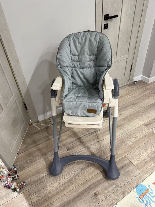 Продам стульчик для кормления