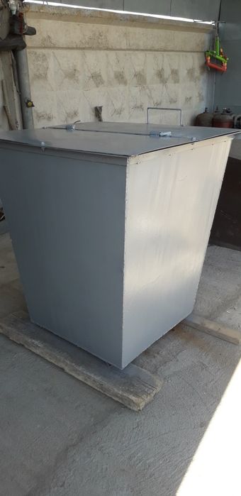 Продам мусорный бак