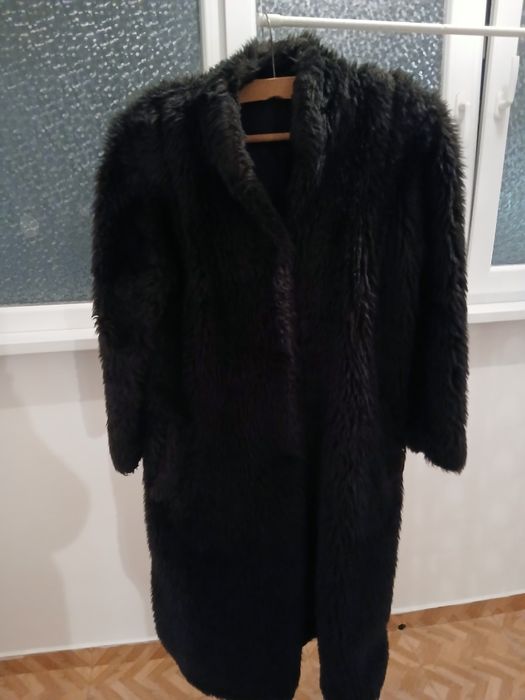 Зимно дълго палто