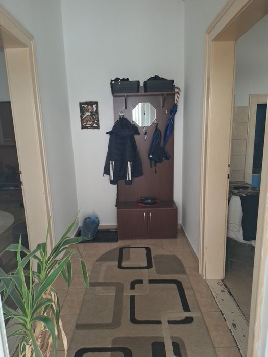 Vand apartament cu 2 camere