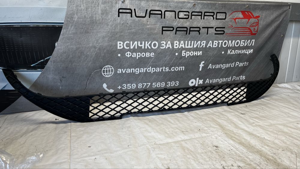 Mercedes A W176 предна решетка