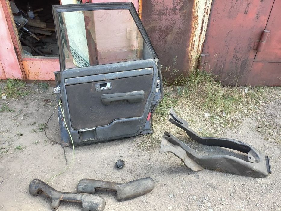 Задняя дверь Ауди 100 С3