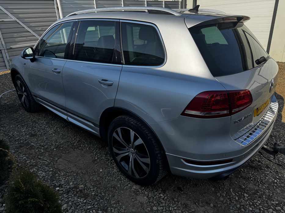 Dezmembrez touareg 7p 3.0 tdi r line crca gri stopuri led bixenon