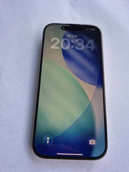 Iphone 16 pro.