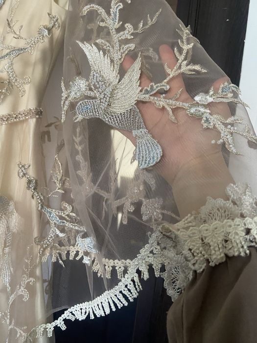 Продам нежнейшее платье