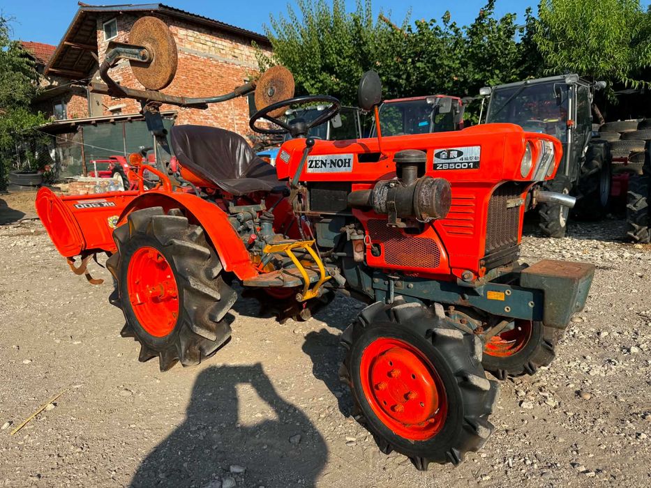 Трактор KUBOTA B5001 4x4