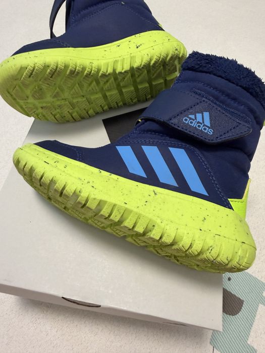 Adidas детски мсратонки и боти