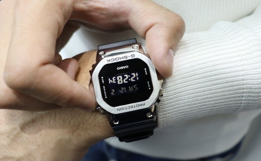 Часы CASIO G-Shock GM-5600-1ER Оригинал!