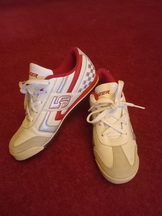 Vând adidasi veer nr 39