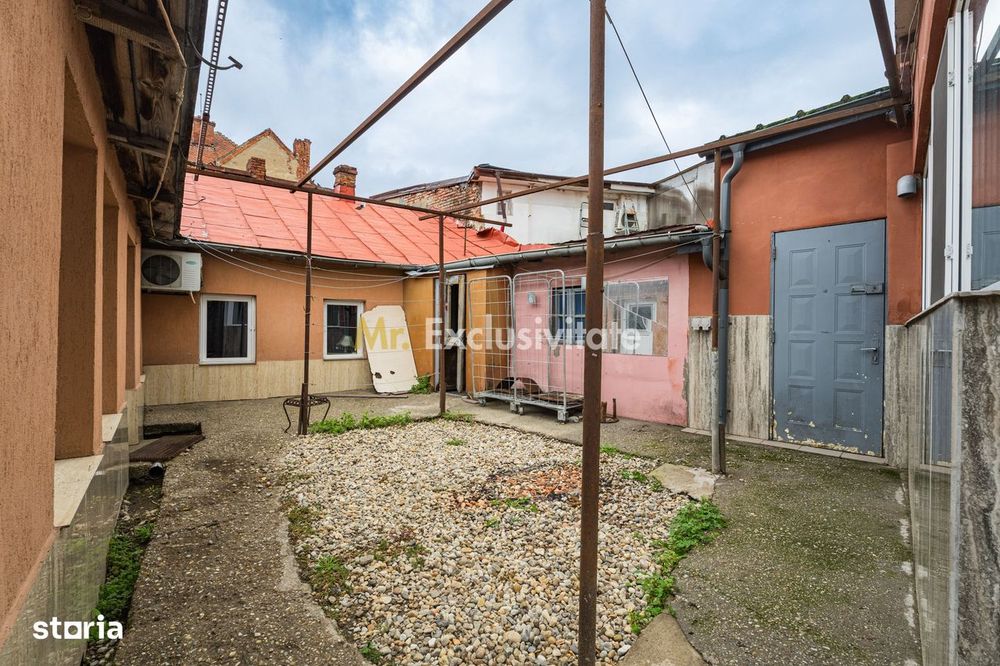 Casa, anexa, hala comerciala închiriată teren 400 mp 7 minute centru
