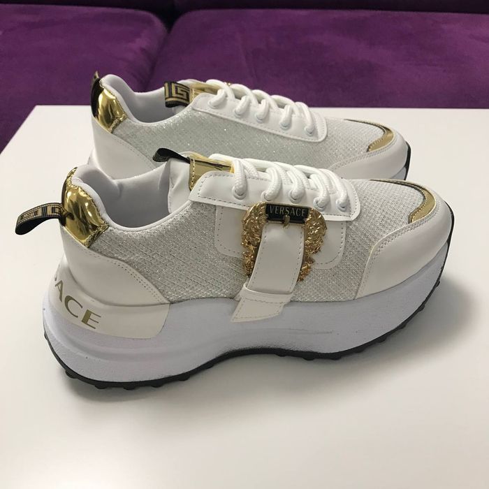 Adidasi diferite modele