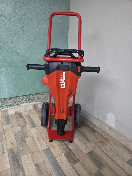 HILTI  TE 2000 AVR .