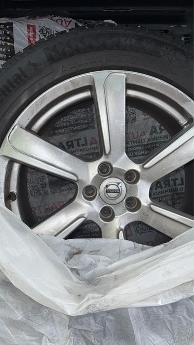 Продам шины с дисками R19 235/55