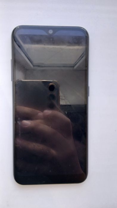Телефон Samsung A01.