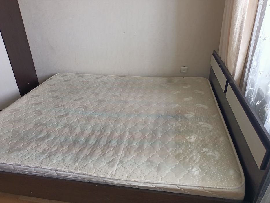 Кровать двуспальная