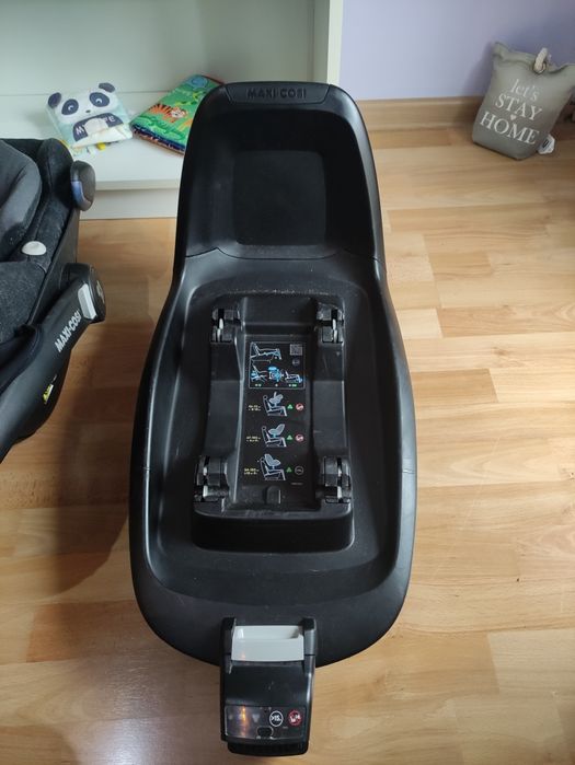 Бебешко столче Maxi-Cosi Pebble Plus + Isofix база 2wayFix (i-Size)