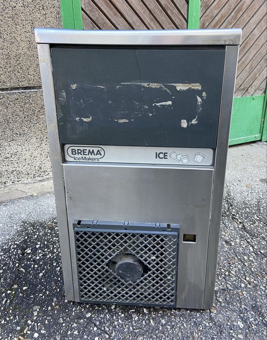 Професионален ледогенератор Brema