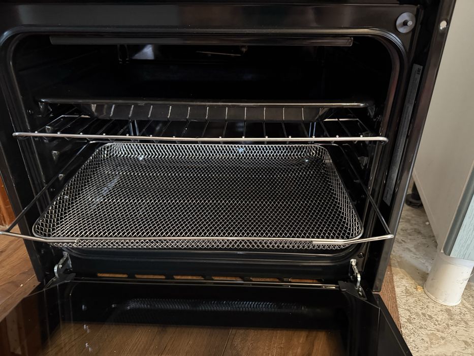 Духовой шкаф Midea