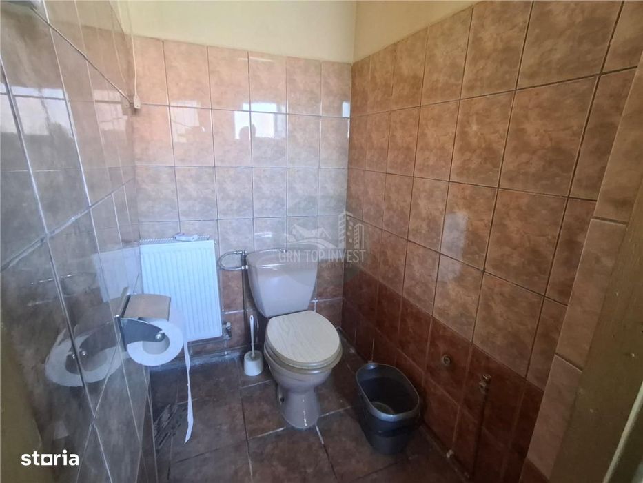 2 Apartamente la casa pivnita garaj in Cisnadie