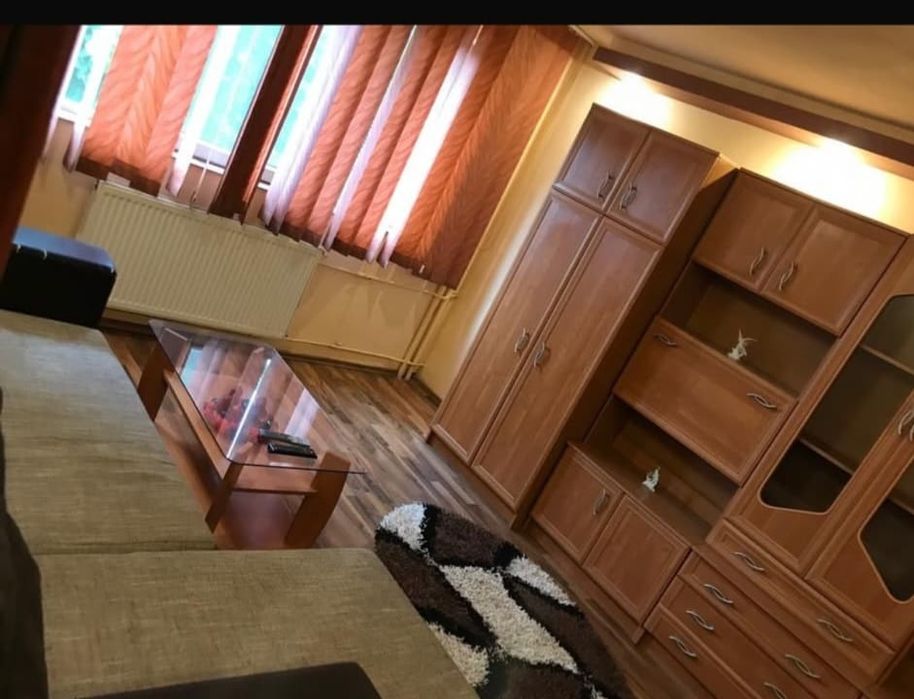 INCHIREZ  apartament cu o camera