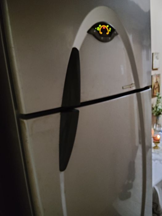 Vând combina frigorifica / frigider