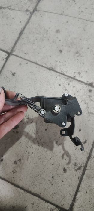 Акселератор 210 Мерседес