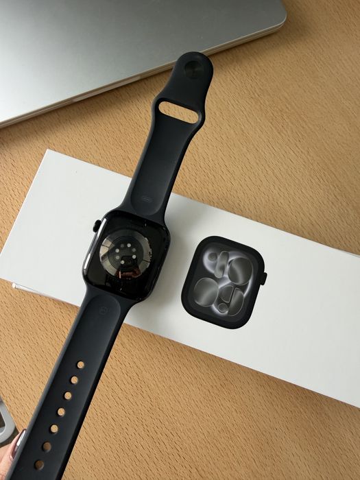 Apple Watch Series 11 M/L 46 мм черный