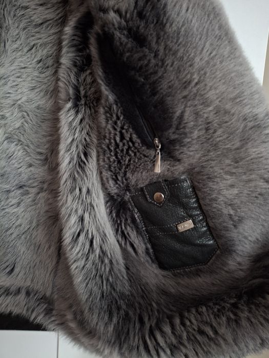 Продам зимнюю куртку