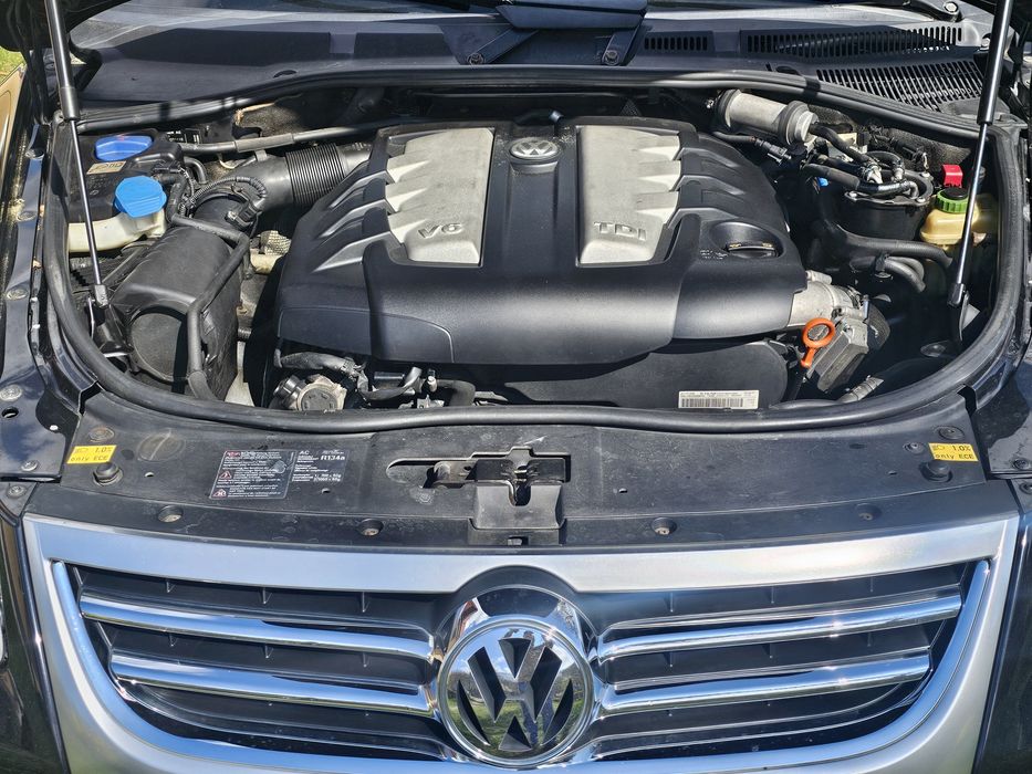 VW Touareg R line 3.0TDI V6 *CASA*arcuri *import Germania*