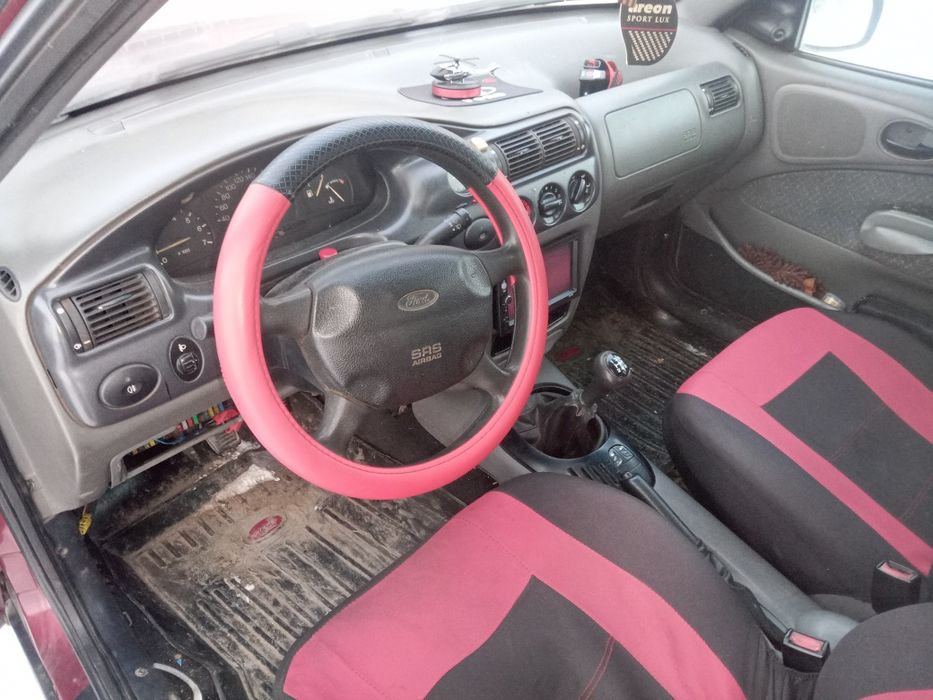 Продам форд эскорт