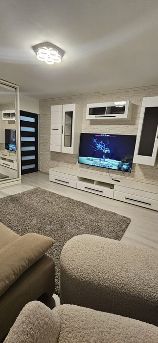 Inchiriez apartament 2 camere