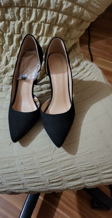 Официална дамска обувка