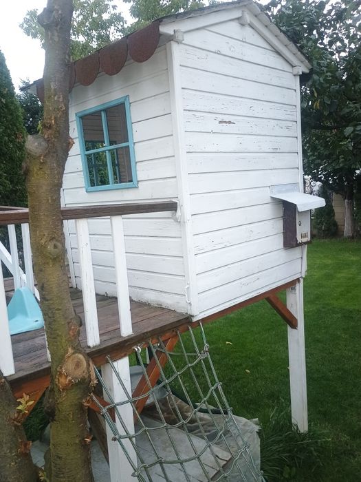 Căsuța de gradina pentru copii