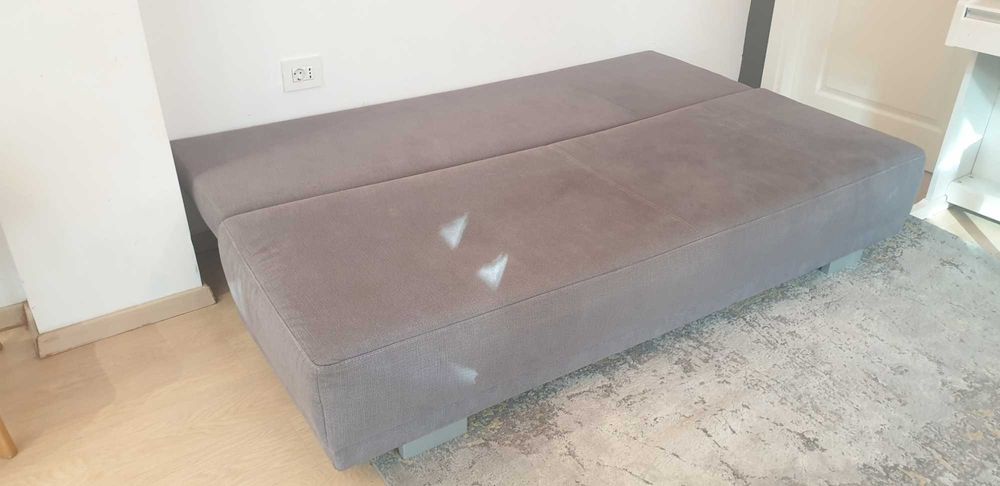 Vand canapea extensibila mobexpert 990 ron negociabila. Cumparata cu 2196ron. DE RECUPERAT IN CONSTANTA.