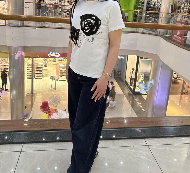 Дамска тениска с детайли MAX MARA
