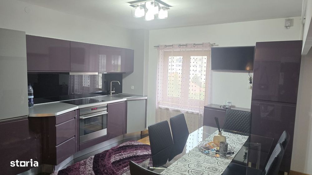 Inchiriez apartament 2 camere dec. Deva,  Spitalul Judetean, etaj 3,