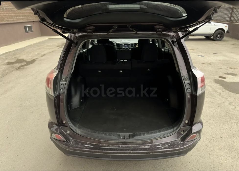 Продам Toyota RAV4