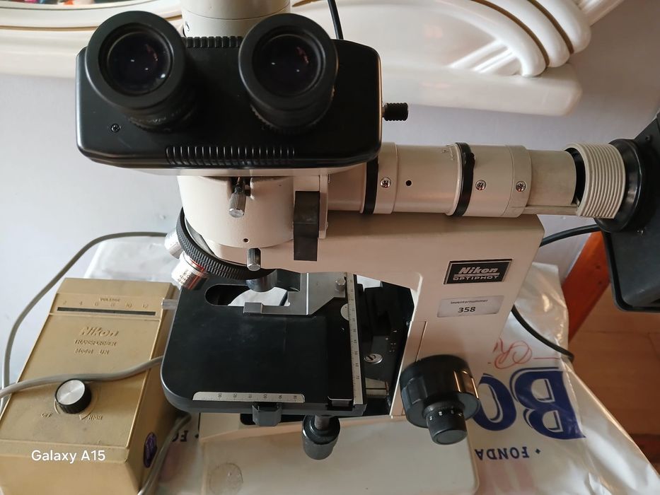 Microscop profesional