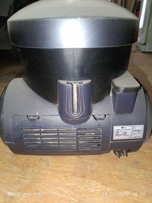 Продам моющий пылесос