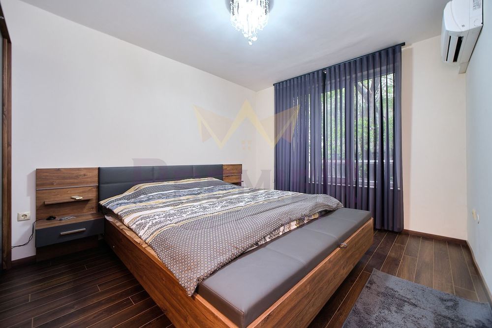 Продава се Тристаен апартамент в Варна, Генералите - 115 кв.м за 3305 €/кв.м - Снимка #7