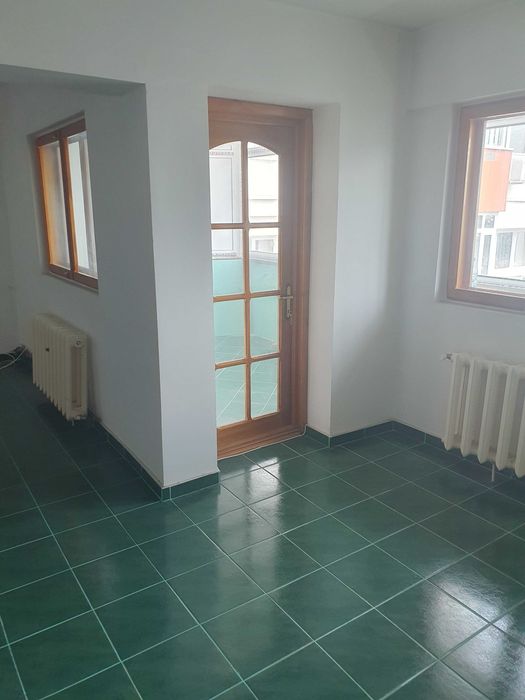 Vand apartament 3 camere Micro3