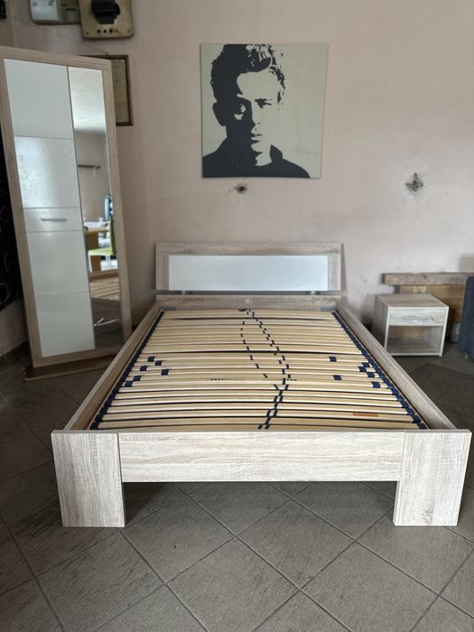 Mobila Dormitor , coltar , masa , sacune ( second hand Germania )