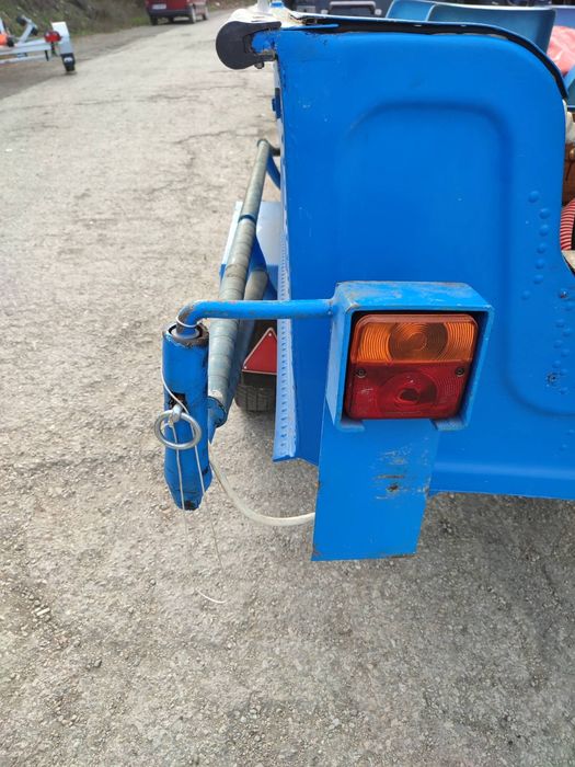 Продавам руска алуминиева лодка