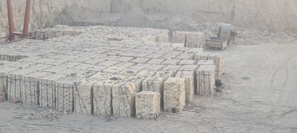 Продаётся КИРПИЧ .ГИШТ сотилади