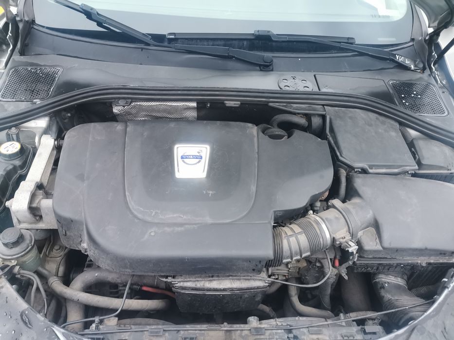 Двигател D5204T2